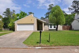 Building Photo - 4715 Glendower Dr