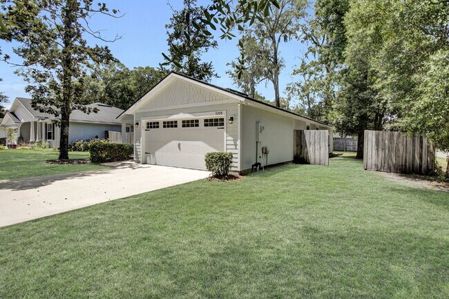 Foto del edificio - Like new 4 bedroom 2 bath home for rent.
