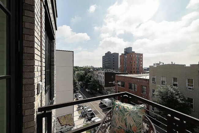 Foto del edificio - 73 Starr St