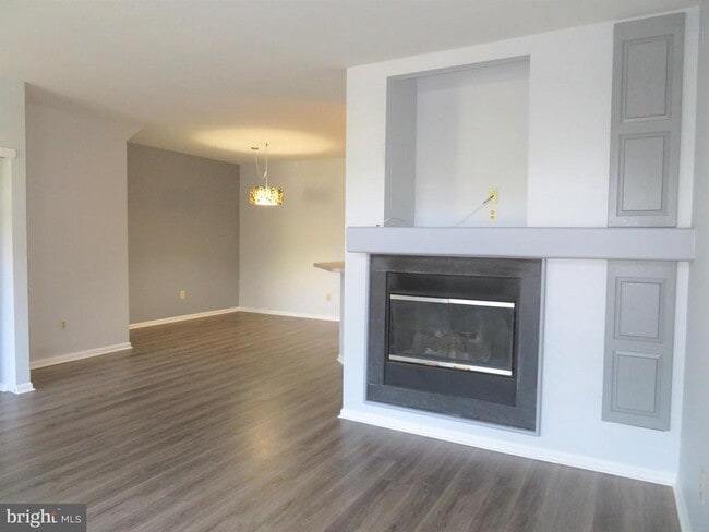 Building Photo - 113 Dresher Woods Dr