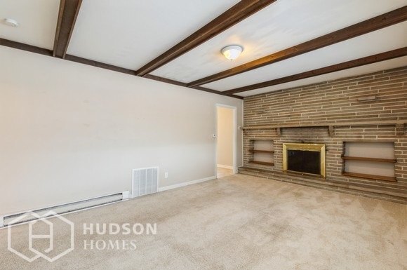 Foto del edificio - AVAILABLE NOW! - 124 Seneca Drive, Butler,...