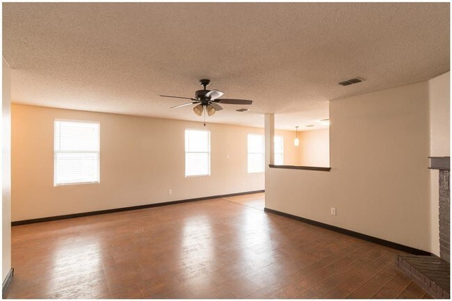 Building Photo - 1705 Carolina Ridge Way