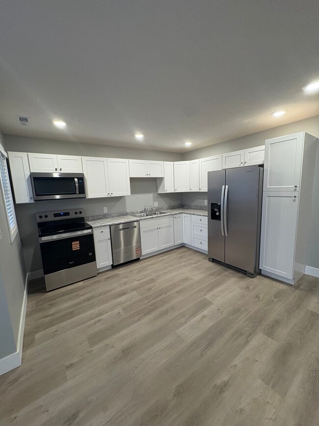 Foto del edificio - 4811 Richmond Dr