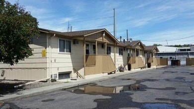 Building Photo - 2339 Alderson Ave