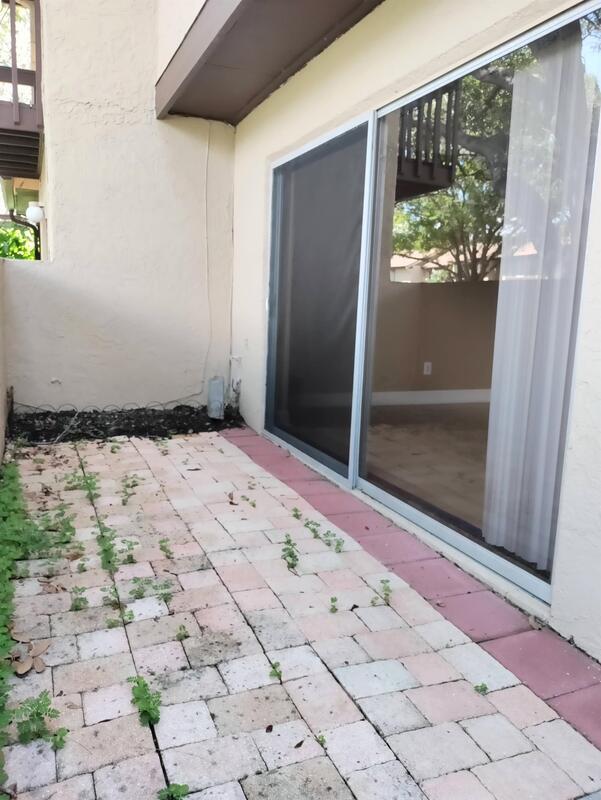 Building Photo - 3701 Pine Cone Cir