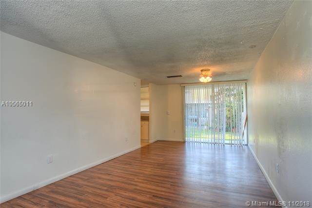 Foto del edificio - 6004 SW 68th St