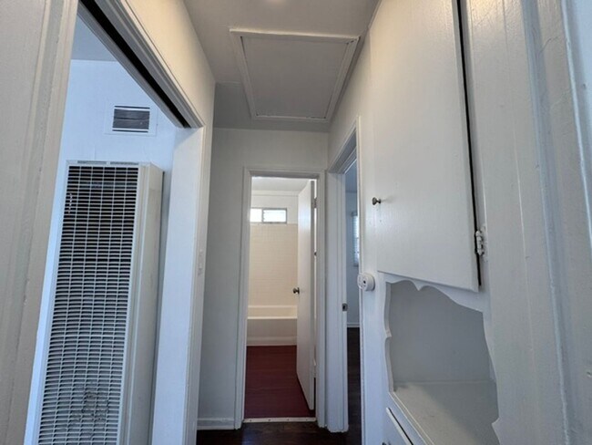 Foto del edificio - Charming North Long Beach Home