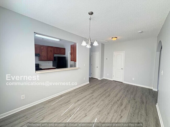 Foto del edificio - 8651 Thomas Ln