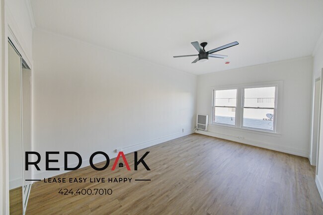 Building Photo - 523 S Westmoreland Ave