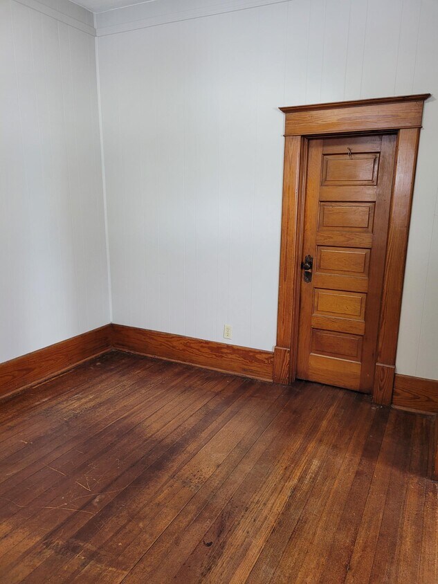 Building Photo - 374 N Woodward St