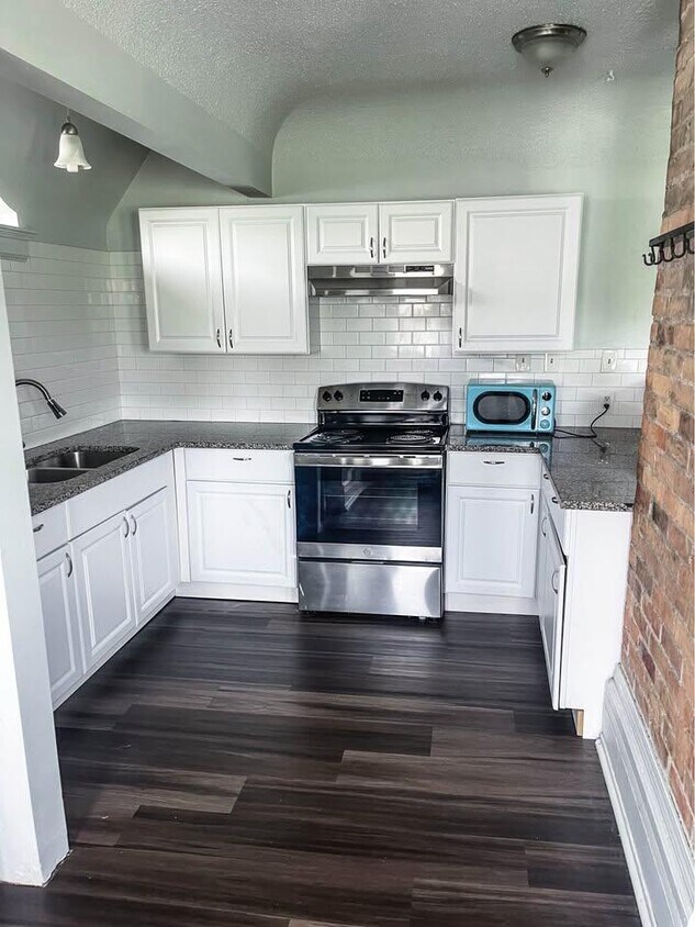 Foto principal - 2160 Glenwood Ave