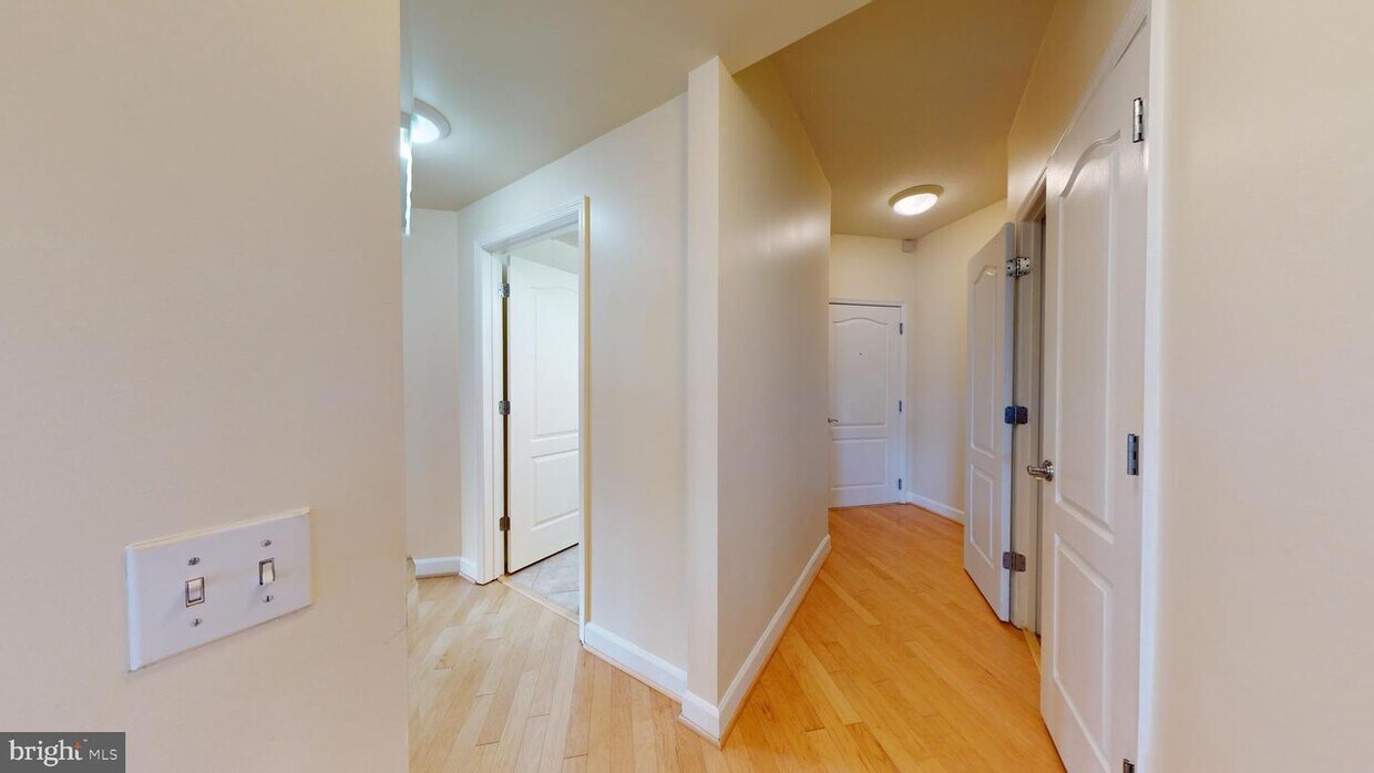 Primary Photo - 1441 Rhode Island Ave NW