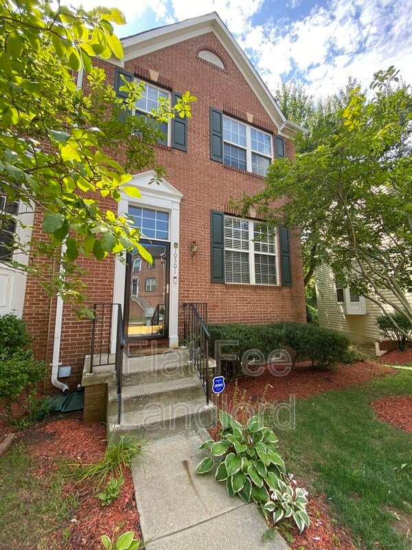 Building Photo - 10301 Tulip Tree Dr