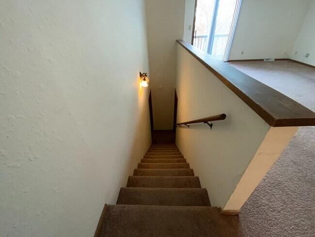 Foto del edificio - 4 Bedroom 3 Bath Condo