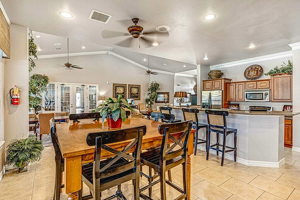 Foto principal - Forty649 North Hills