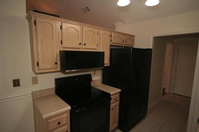 Building Photo - 1388 Milestone Dr