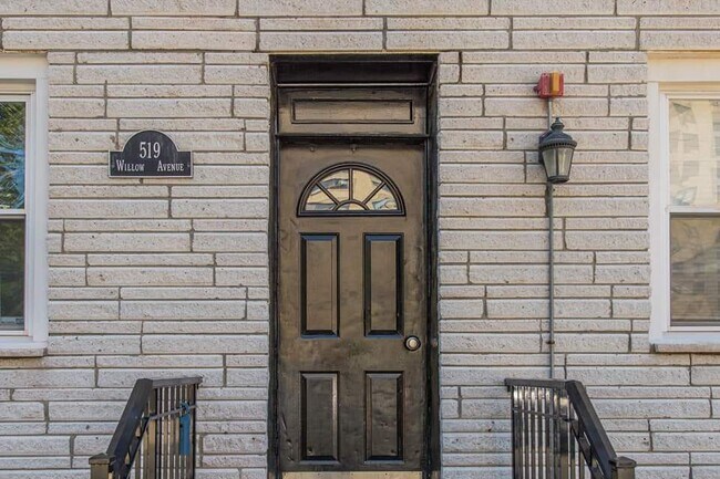 Foto del edificio - 519 Willow Ave