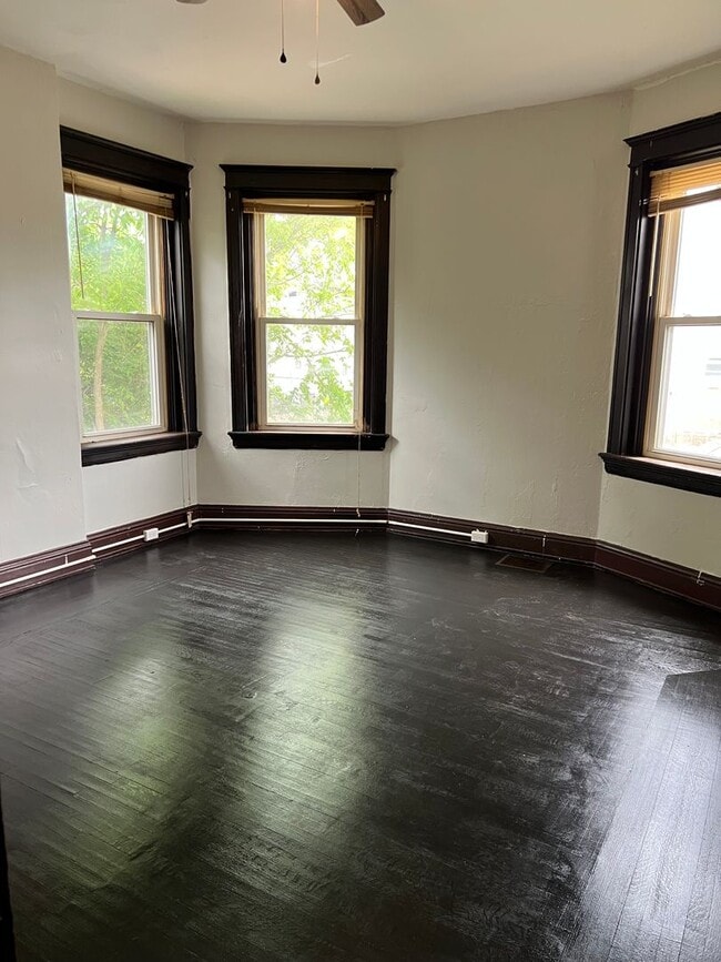 Building Photo - 3471 Trimble Ave