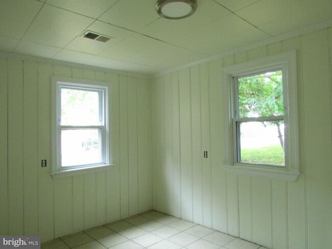 Building Photo - 410 Pennewill St