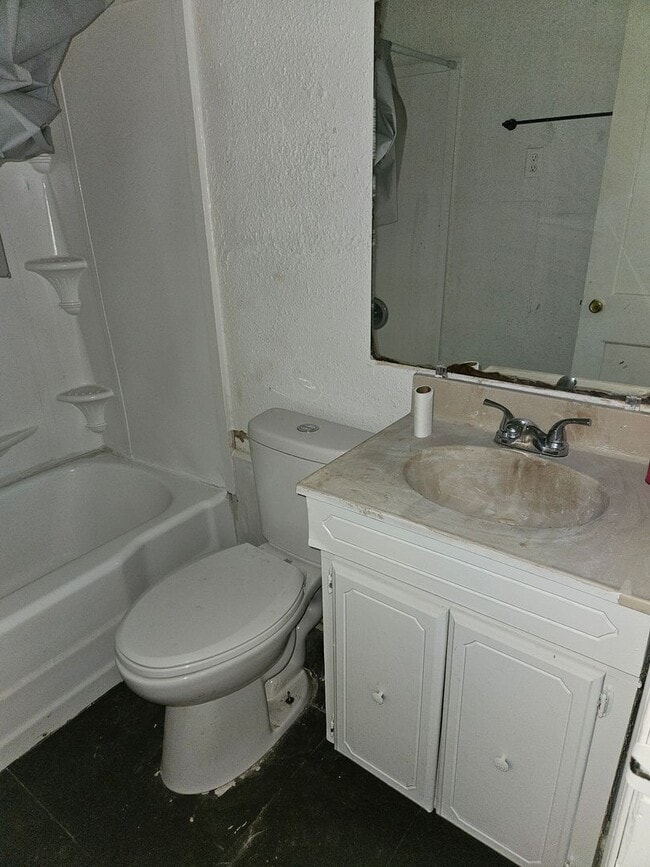 Building Photo - Charming 2-Bedroom, 1-Bathroom Home in Duncan, Oklahoma