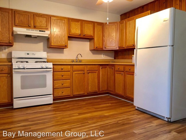 Building Photo - 3 br, 1.5 bath House - 1334 Dalton Rd