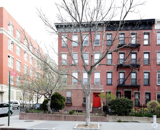 Building Photo - 1 4th Pl