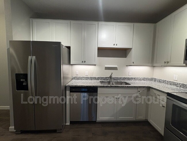 Foto del edificio - 804 Summer Hawk Dr