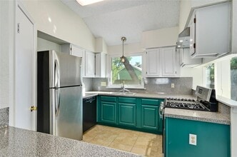 Building Photo - 2504 Spring Wagon Ln
