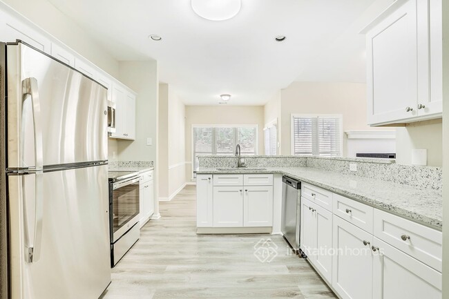 Building Photo - 7092 Brook Side Landing