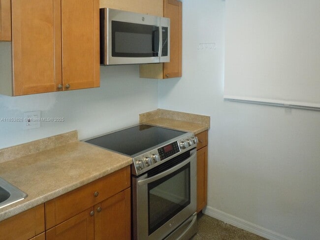 Foto del edificio - 2124 Taylor St