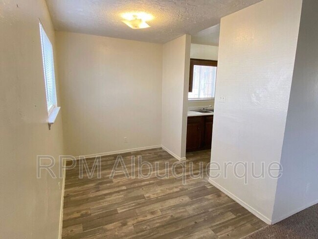 Foto del edificio - 313 Columbia Dr SE