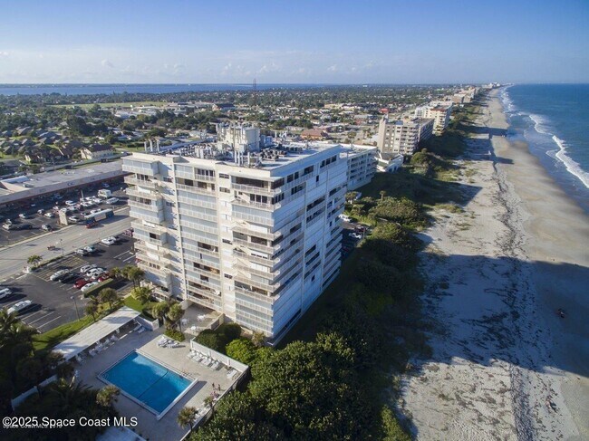 Foto del edificio - 877 N Hwy A1A