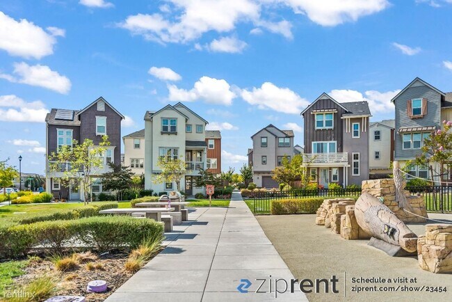 Building Photo - 4 br, 3.5 bath House - 2021 Confidence Wy,...