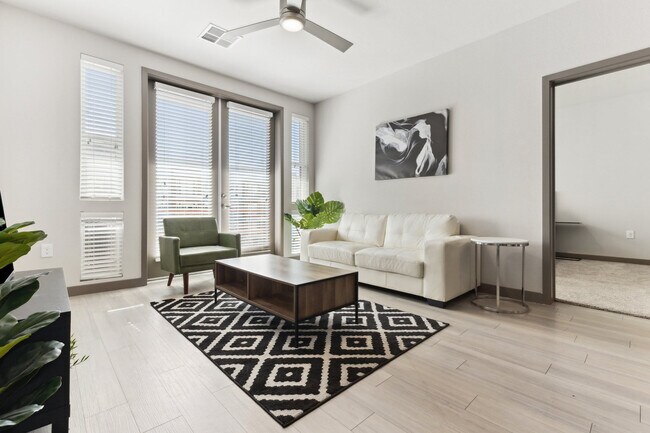 Foto del edificio - 400 N 2nd Ave