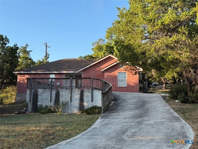 Foto del edificio - 221 N Scenic Loop