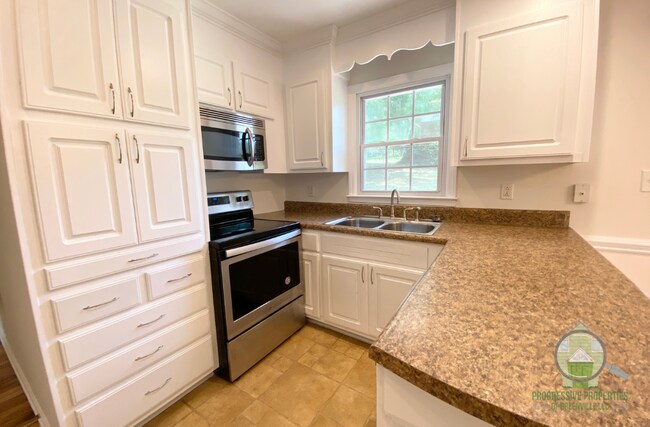 Foto del edificio - 501 Farmington Rd