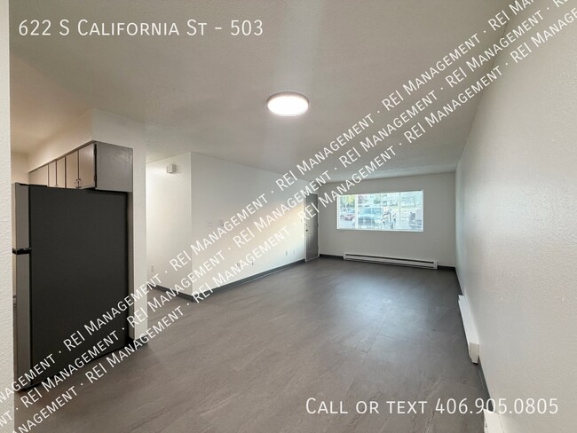 Building Photo - 622 S California St
