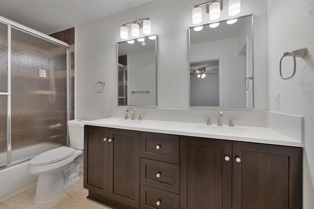 Foto del edificio - 2821 Capella Cir