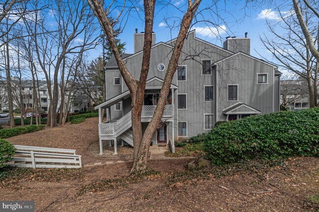 Building Photo - 2295 Hunter's Run Dr