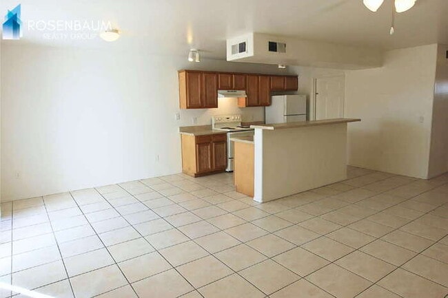 Building Photo - 13211 S Kin Cir