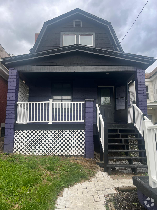 Building Photo - 5140 Carthage Ave