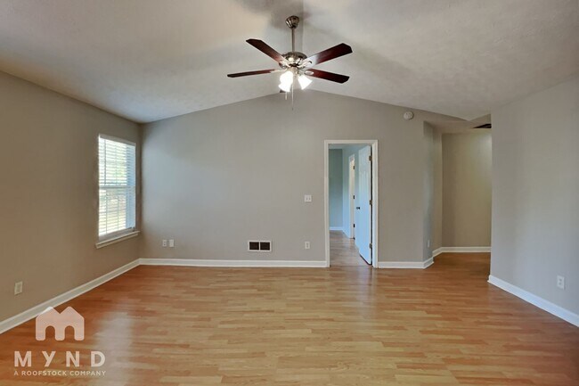 Foto del edificio - 534 Lakecourt Dr