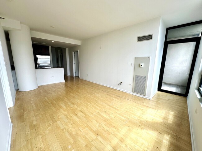 Foto del edificio - 1255 S State St