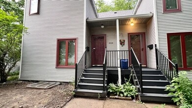 Building Photo - 2104 E 22nd St