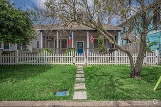 Building Photo - 3306 Avenue R