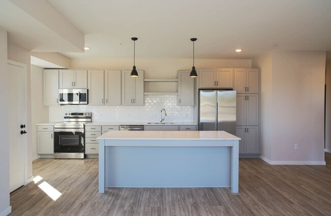Interior Photo - B7 Flats