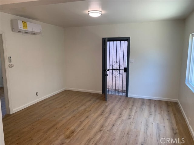 Building Photo - 1255 Velasco St