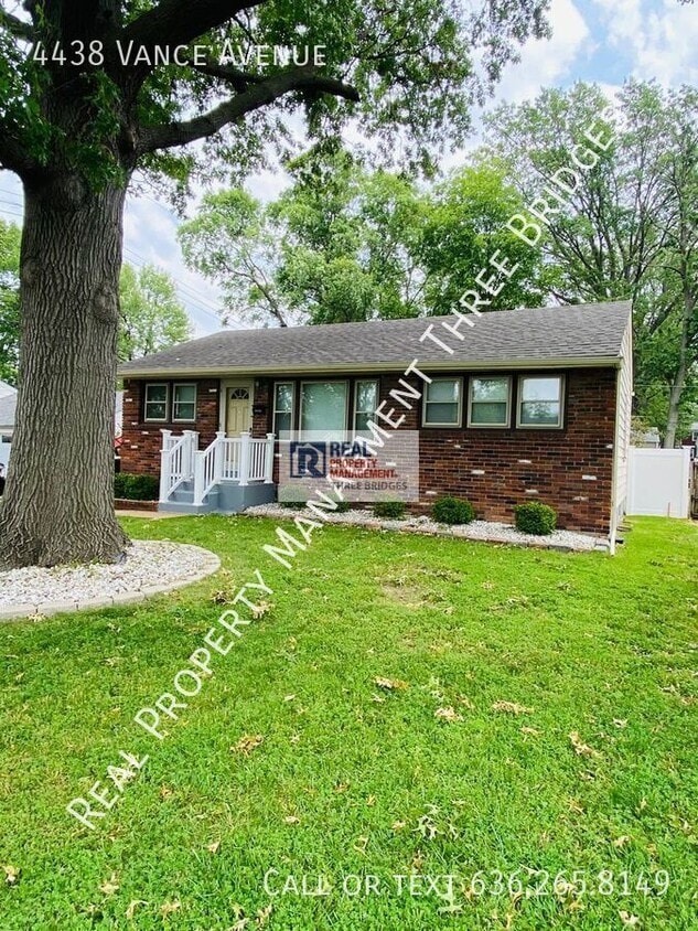 Primary Photo - 4438 Vance Ave