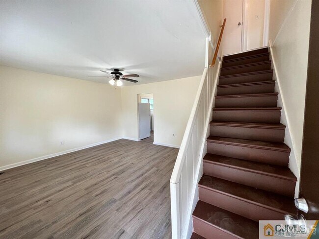 Foto del edificio - 1008 Terrace Blvd