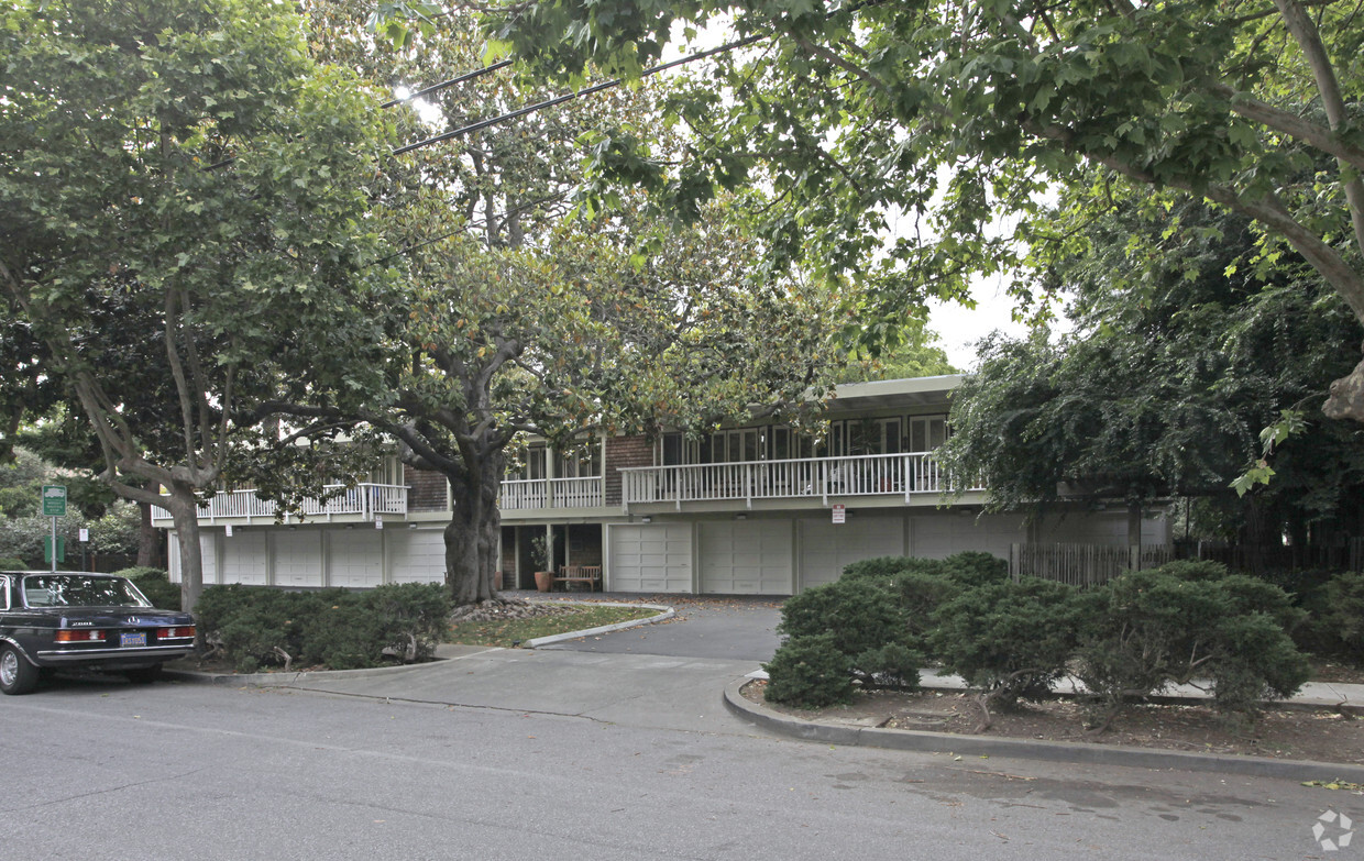 Building Photo - Partridge Kennedy